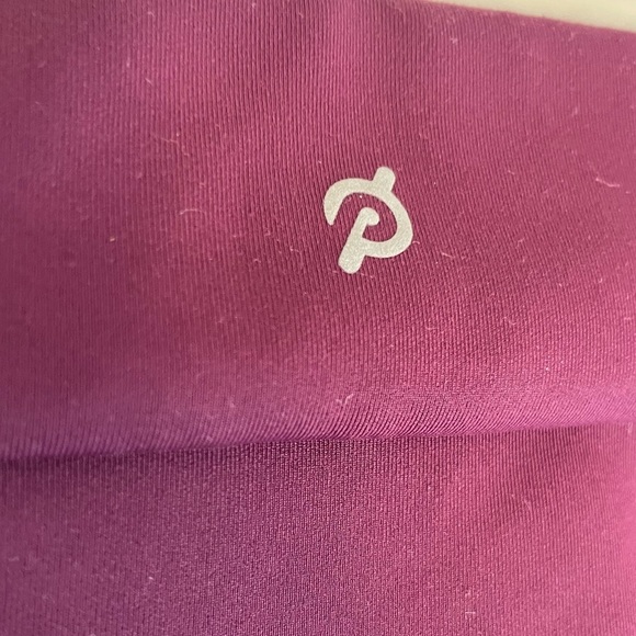 PELOTON Capri Burgundy Legging - Picture 9 of 12